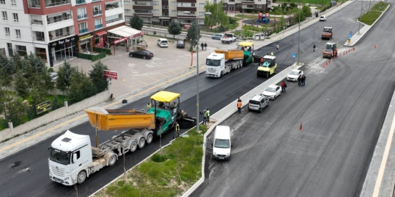ABB Yenimahalle'de devam eden asfalt çalışmalarını duyurdu!