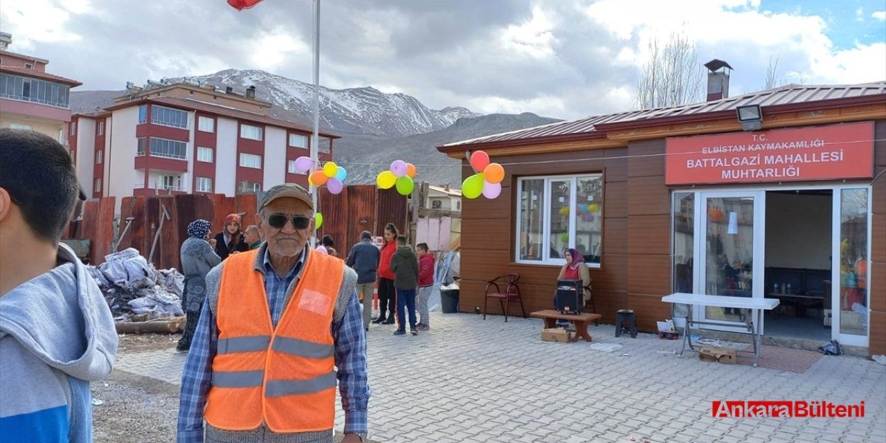 Depremzede çocukları eğlendirmek için Ankara'dan Kahramanmaraş'a gitti!