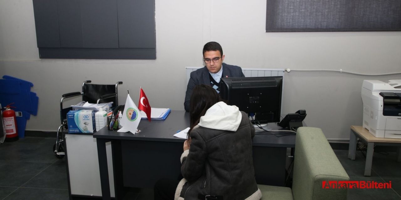 Gölbaşı Belediyesi öğrencilerin sınava giriş ücretlerini karşılıyor
