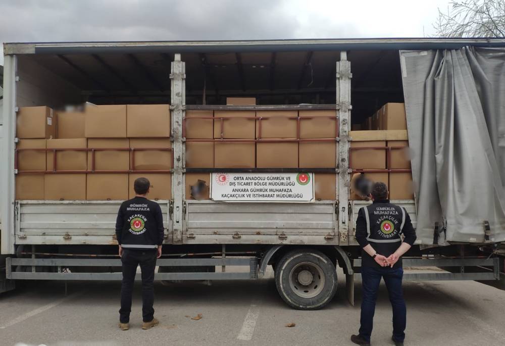 Ankara'da 3 ton 600 kilogram kaçak tütün ele geçirildi