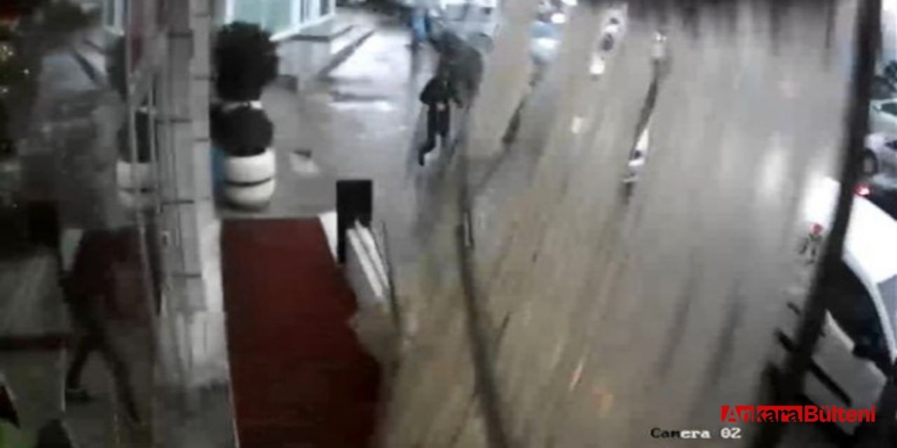 Fırtınada can pazarı! Ankara'da uçan çatının altında kalmaktan milimle kurtuldu