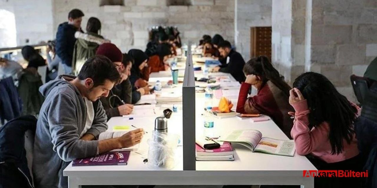 Üniversiteler açıldı mı, ne zaman açılacak? YÖK Başkanı Özvar tarih verdi!