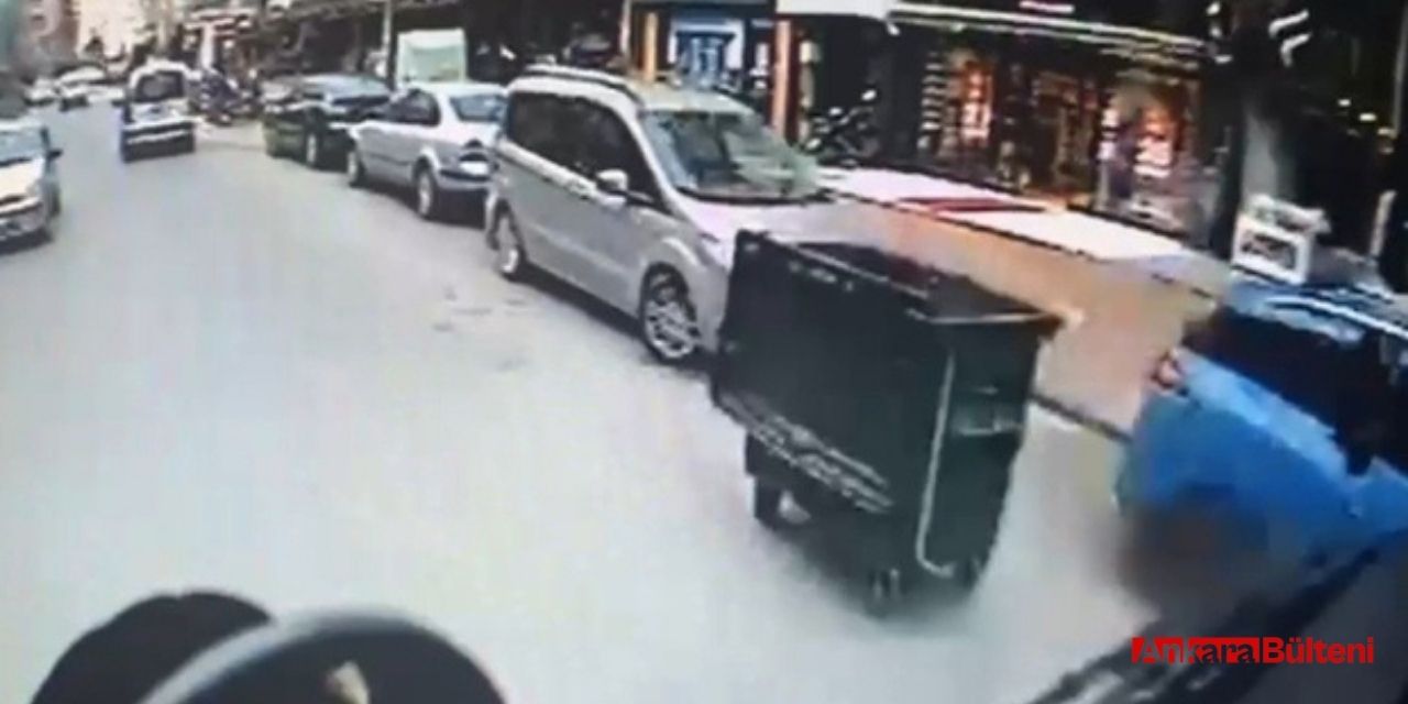 Rüzgar etkisiyle hareket eden çöp konteynırı halk otobüsüne çarptı