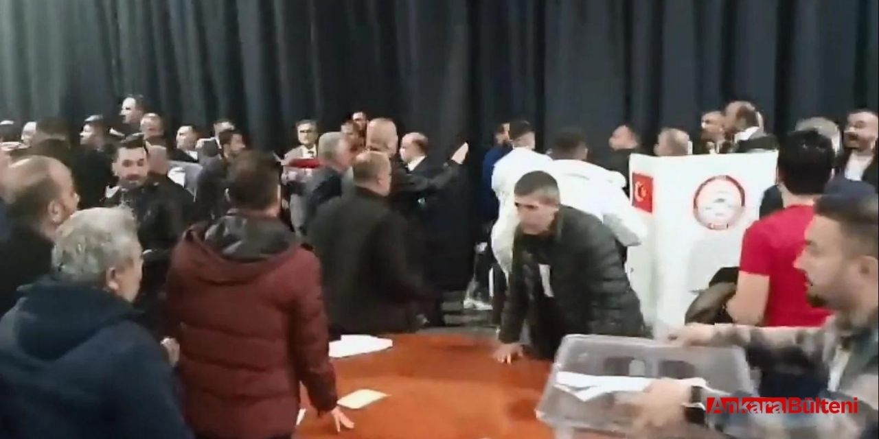 İYİ Parti temayül yoklamasında kavga çıktı
