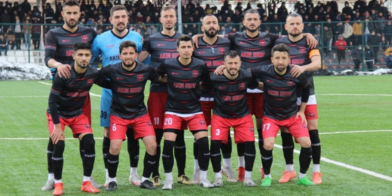 Ankara T.K.İ ile Develigücü dünkü maçta karşı karşıya geldi!