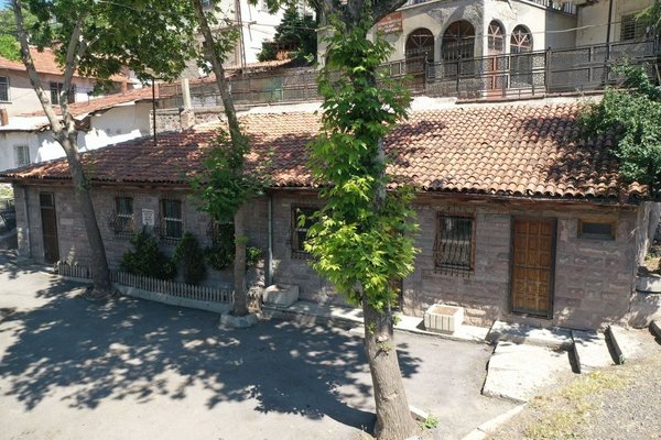 0x0-haci-bayram-i-veliye-ahde-vefa-1627284426019.jpg