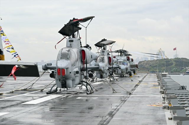 dunyanin-ilk-siha-gemisi-tcg-anadolu-yarin-halkin-15770758-4545-m.jpg
